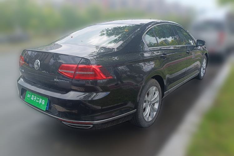 Used Volkswagen Magotan 2018 Facelift 330TSI DSG Luxury Model Rear Right 45 Deg