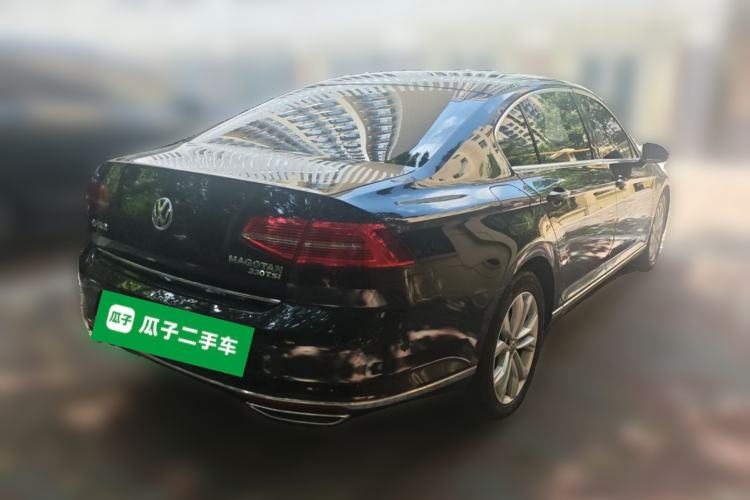 Used Volkswagen Magotan 2018 Facelift 330TSI DSG Luxury Model Rear Right 45 Deg
