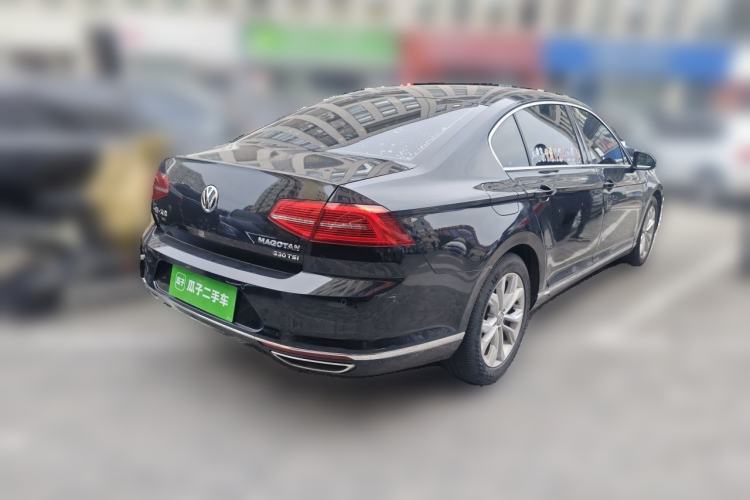 Used Volkswagen Magotan 2018 Facelift 330TSI DSG Luxury Model Rear Right 45 Deg