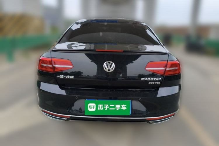 Used Volkswagen Magotan 2018 Facelift 330TSI DSG Luxury Model Rear
