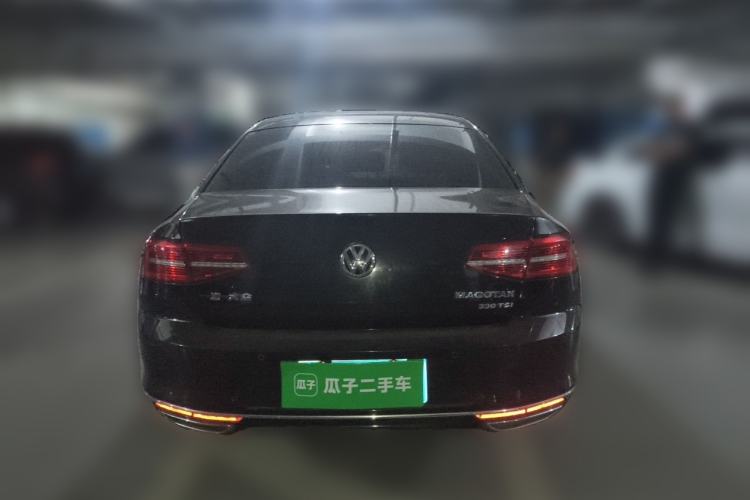 Used Volkswagen Magotan 2018 330TSI DSG Luxury Model Rear
