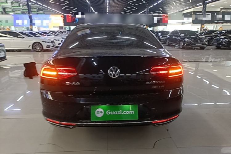 Used Volkswagen Magotan 2018 Facelift 330TSI DSG Luxury Model Rear