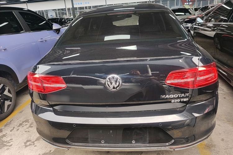 Used Volkswagen Magotan 2018 Facelift 330TSI DSG Luxury Model Rear