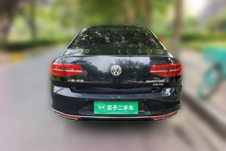 Used Volkswagen Magotan 2018 Facelift 330TSI DSG Luxury Model Rear