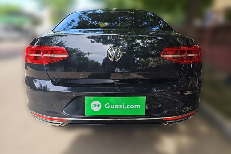 Used Volkswagen Magotan 2018 330TSI DSG Luxury Model Rear