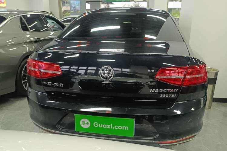 Used Volkswagen Magotan 2018 Facelift 380TSI DSG Luxury Version Rear