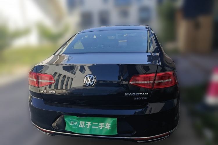 Used Volkswagen Magotan 2018 330TSI DSG Luxury Model Rear