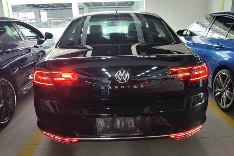 Used Volkswagen Magotan 2018 280TSI DSG Leading Model Rear