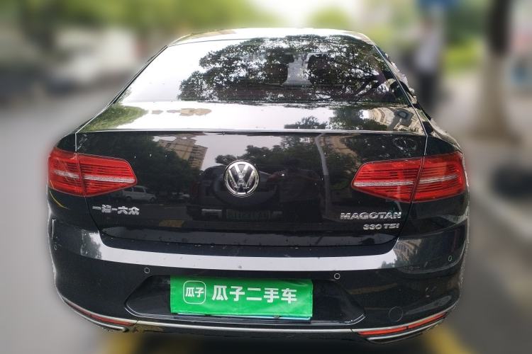 Used Volkswagen Magotan 2018 Facelift 330TSI DSG Luxury Model Rear