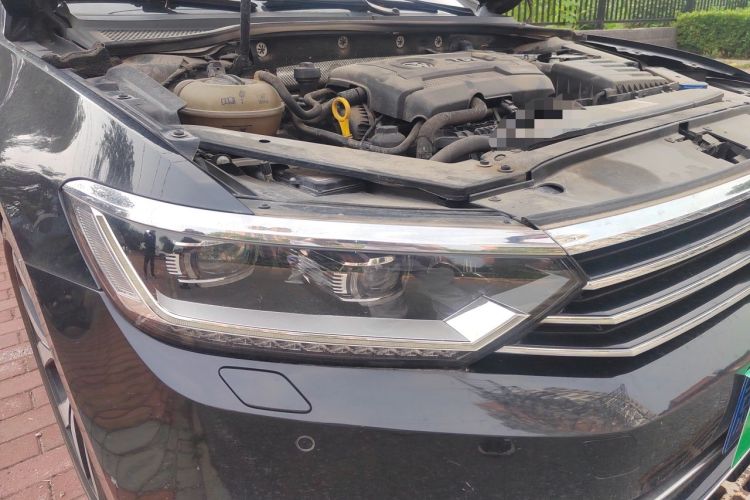 Used Volkswagen Magotan 2018 380TSI DSG Prestige Model Right Front Headlight