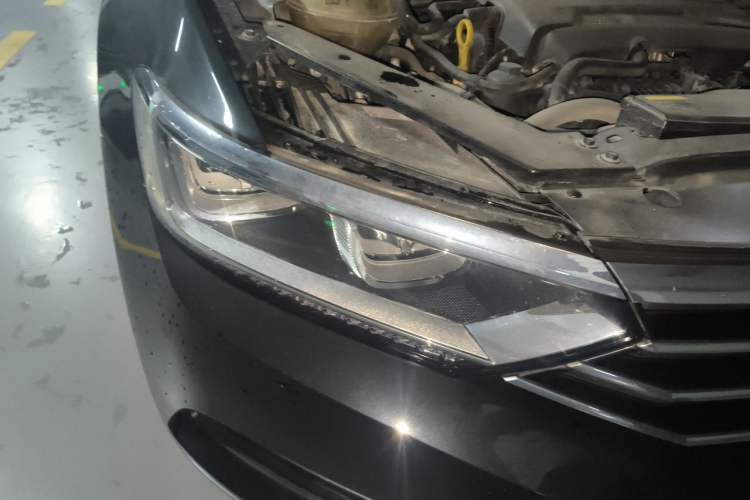Used Volkswagen Magotan 2018 330TSI DSG Luxury Model Right Front Headlight
