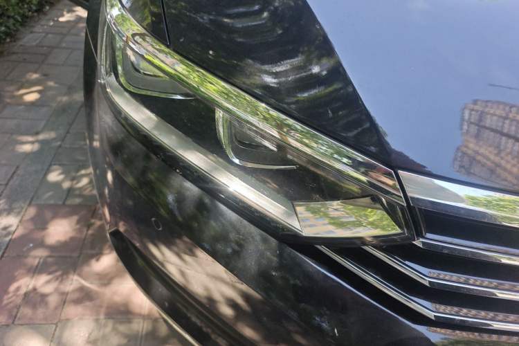 Used Volkswagen Magotan 2018 380TSI DSG Luxury Model Right Front Headlight