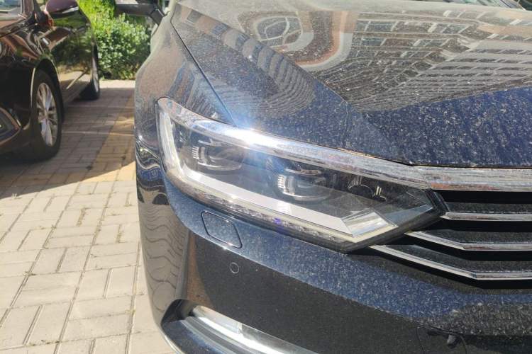 Used Volkswagen Magotan 2018 330TSI DSG Luxury Model Right Front Headlight