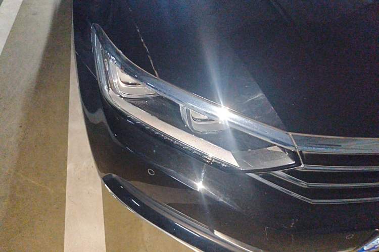 Used Volkswagen Magotan 2018 380TSI DSG Luxury Model Right Front Headlight