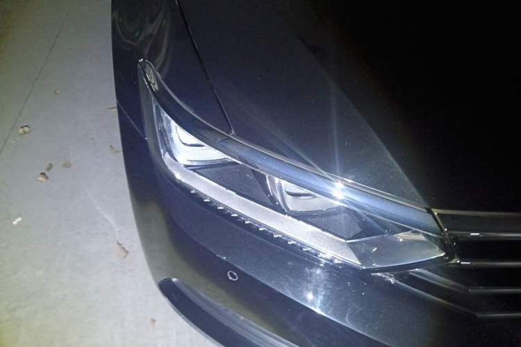 Used Volkswagen Magotan 2018 Facelift 330TSI DSG Luxury Model Right Front Headlight