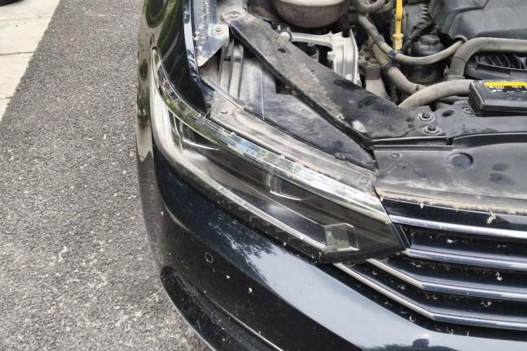 Used Volkswagen Magotan 2018 330TSI DSG Advanced Model Right Front Headlight