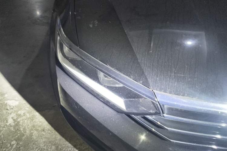 Used Volkswagen Magotan 2018 330TSI DSG Luxury Model Right Front Headlight