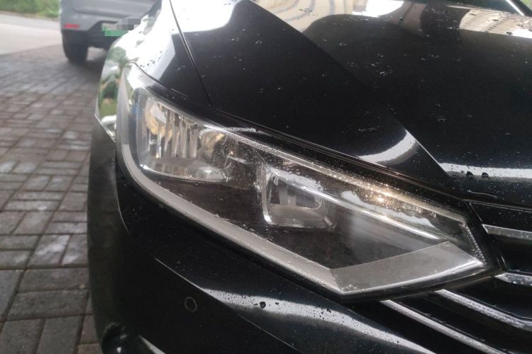 Used Volkswagen Magotan 2018 280TSI DSG Leading Model Right Front Headlight