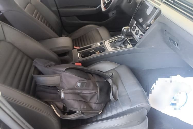 Used Volkswagen Magotan 2018 280TSI DSG Comfort Model Right Front Seat