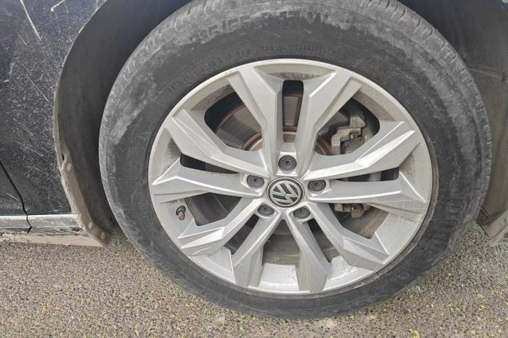 Used Volkswagen Magotan 2018 380TSI DSG Luxury Model Right Front Wheel Hub