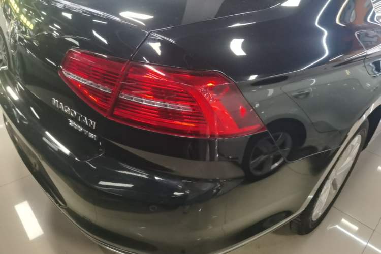 Used Volkswagen Magotan 2018 Facelift 330TSI DSG Luxury Model Right Rear Taillight