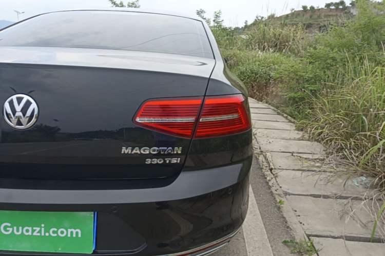 Used Volkswagen Magotan 2018 Facelift 330TSI DSG Luxury Model Right Rear Taillight