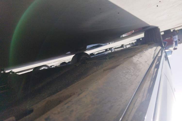 Used Volkswagen Magotan 2018 330TSI DSG Luxury Model Right Side Sill