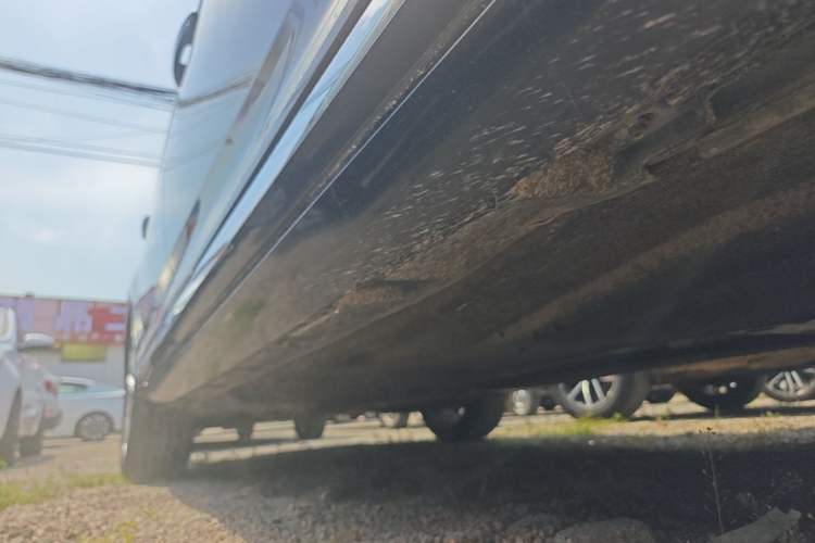 Used Volkswagen Magotan 2018 330TSI DSG Advanced Model Right Side Sill