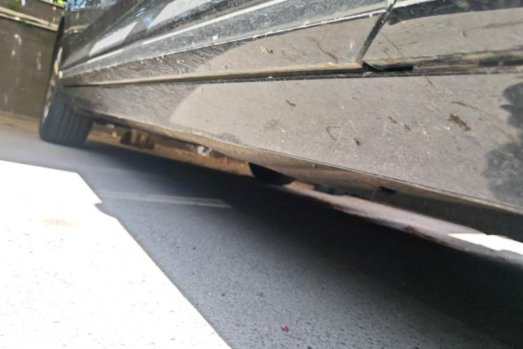 Used Volkswagen Magotan 2018 330TSI DSG Advanced Model Right Side Sill