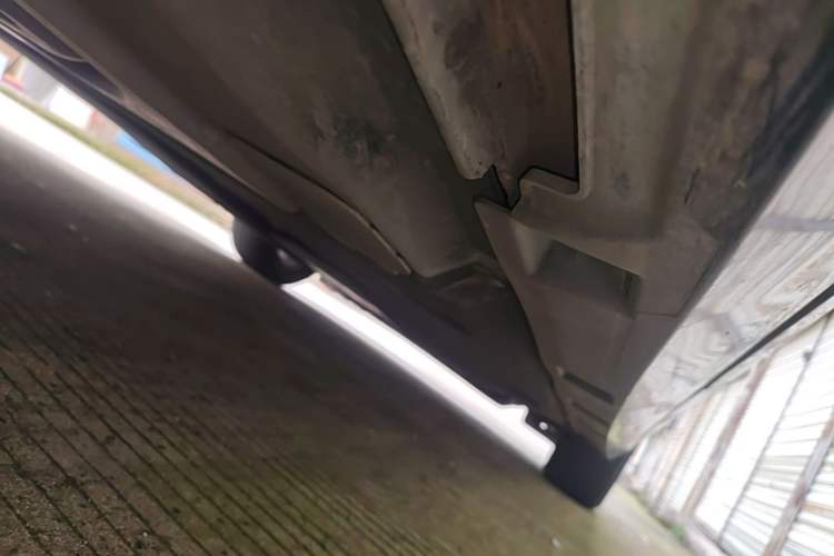 Used Volkswagen Magotan 2018 330TSI DSG Luxury Model Right Side Sill