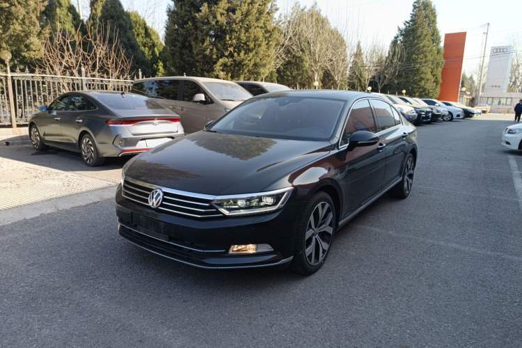 Used Volkswagen Magotan 2018 380TSI DSG Prestige Model Guazi used car, China used car export, Used car for sale, Used  cars, Cheapest cars for sale