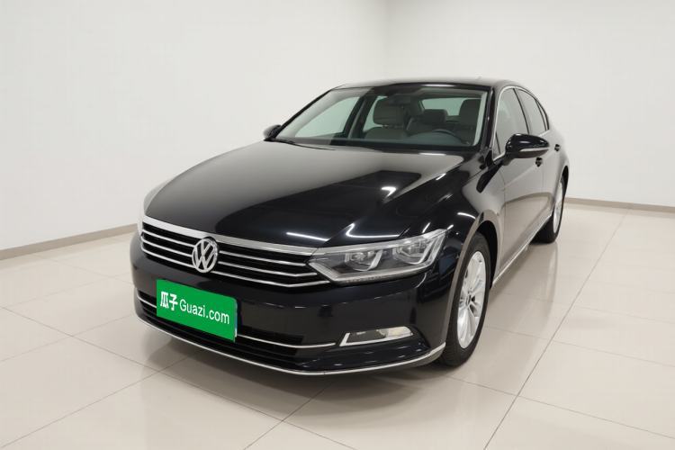 Volkswagen Magotan 2018 330TSI DSG Luxury Model usado Guazi used car, China used car export, Used car for sale, Used cars, Cheapest cars for sale