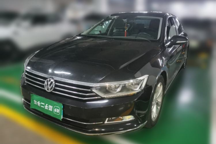 Used Volkswagen Magotan 2018 330TSI DSG Luxury Model Guazi used car, China used car export, Used car for sale, Used cars, Cheapest cars for sale