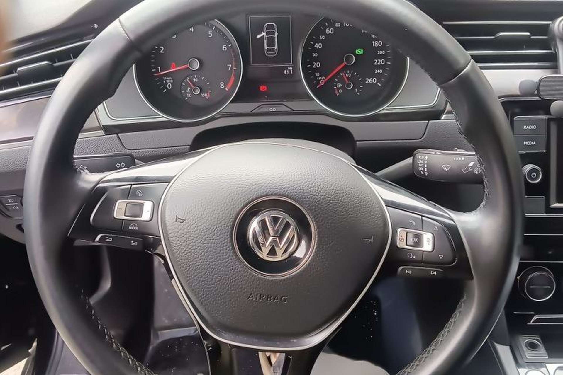 Used Volkswagen Magotan 2018 Facelift 330TSI DSG Luxury Model Steering Wheel