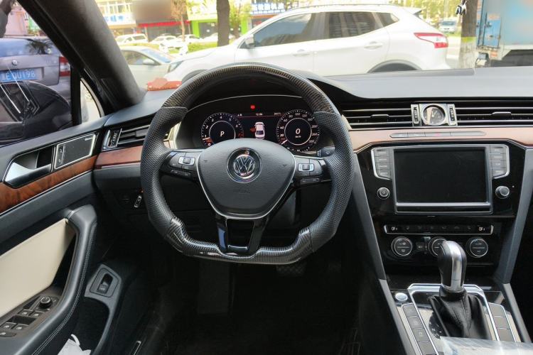 Used Volkswagen Magotan 2018 380TSI DSG Flagship Edition Steering Wheel