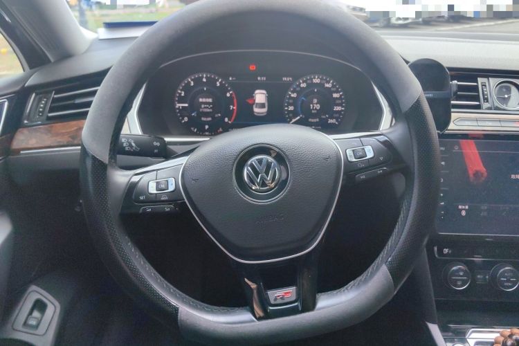 Used Volkswagen Magotan 2018 330TSI DSG Luxury Model Steering Wheel