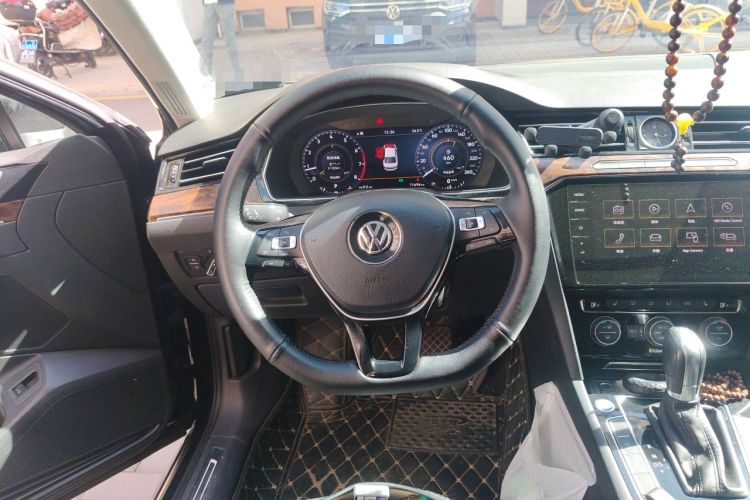 Used Volkswagen Magotan 2018 330TSI DSG Luxury Model Steering Wheel