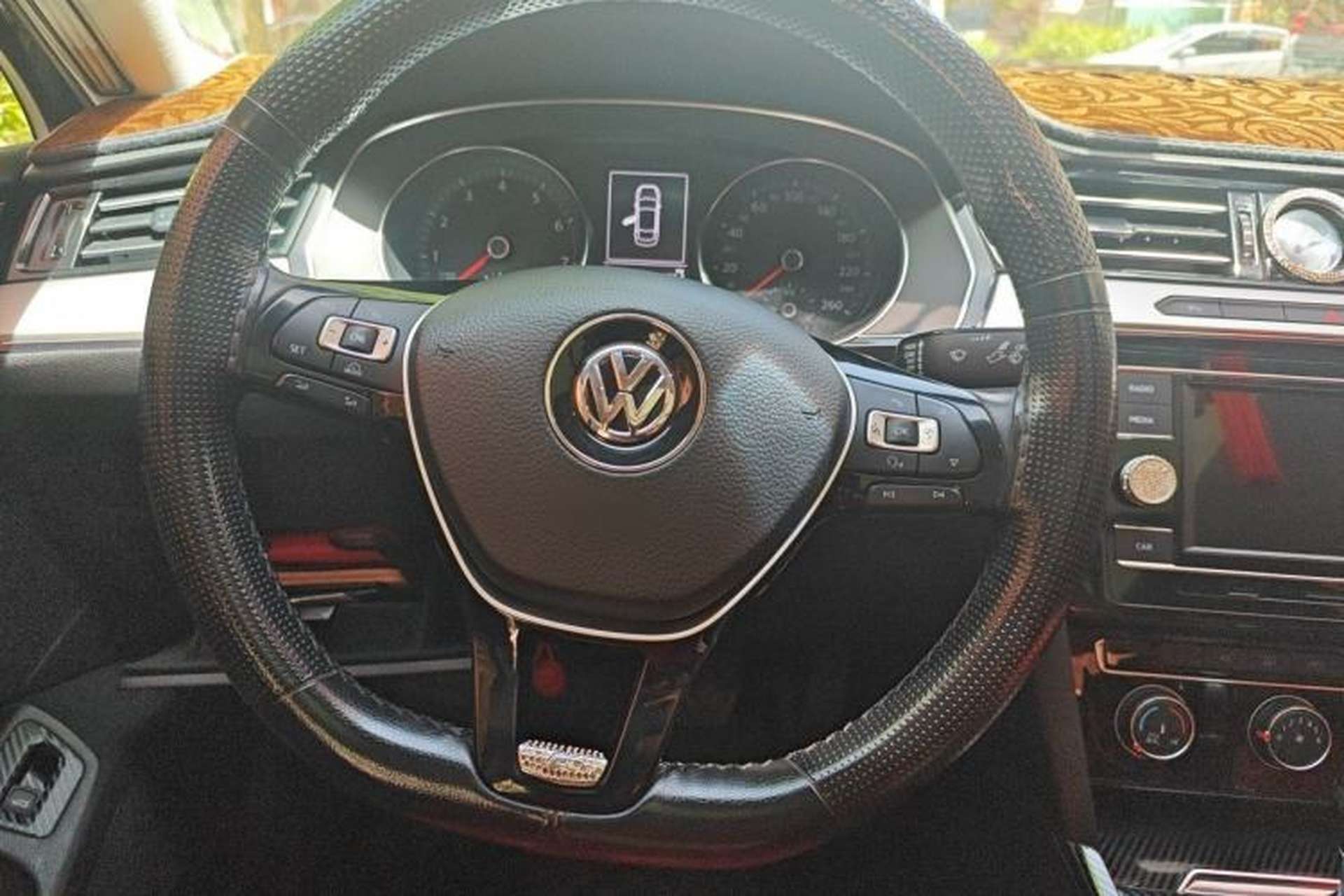 Used Volkswagen Magotan 2018 330TSI DSG Advanced Model Steering Wheel