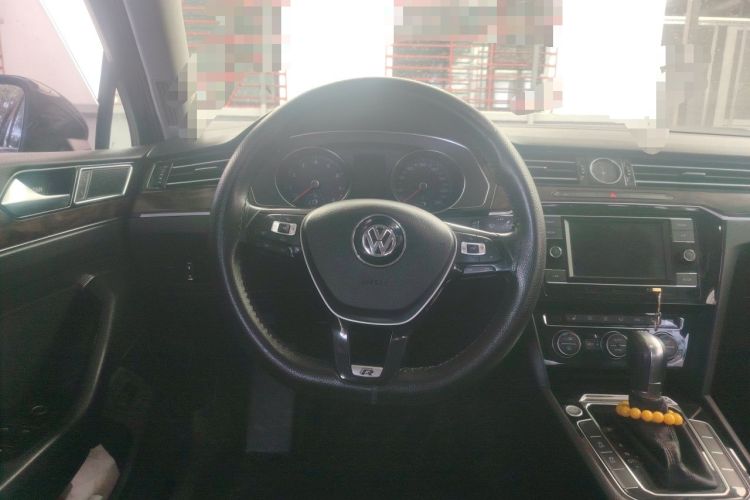 Used Volkswagen Magotan 2018 330TSI DSG Luxury Model Steering Wheel