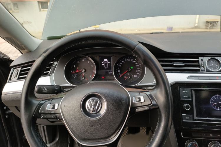 Used Volkswagen Magotan 2018 280TSI DSG Leading Model Steering Wheel