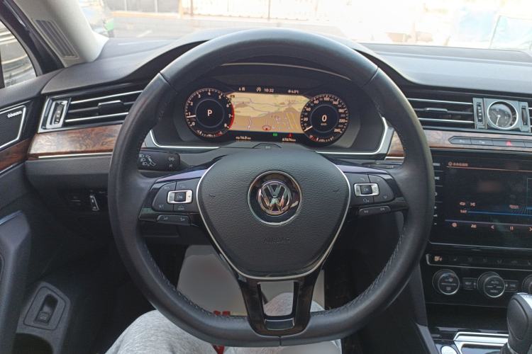 Used Volkswagen Magotan 2018 380TSI DSG Prestige Model Steering Wheel