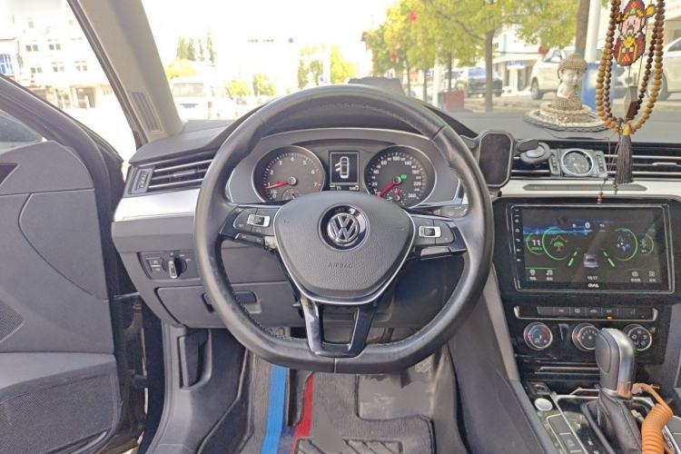 Used Volkswagen Magotan 2018 330TSI DSG Advanced Model Steering Wheel