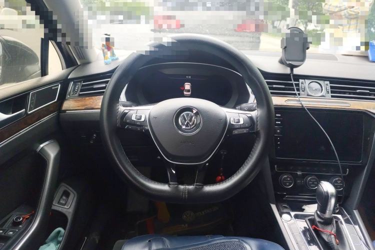Used Volkswagen Magotan 2018 380TSI DSG Prestige Model Steering Wheel
