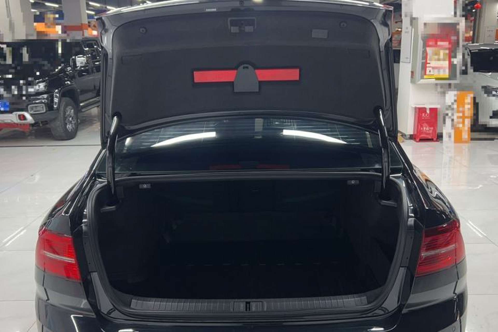 Used Volkswagen Magotan 2018 330TSI DSG Luxury Model Trunk
