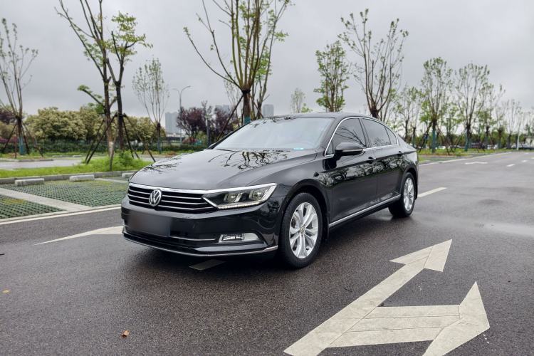 Used Volkswagen Magotan 2018 380TSI DSG Luxury Model Guazi used car, China used car export, Used car for sale, Used  cars, Cheapest cars for sale