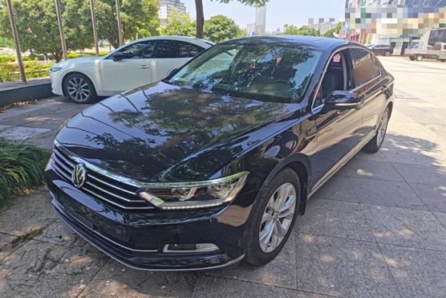 Ojetý Volkswagen Magotan 2018 Facelift 330TSI DSG Luxury Model
