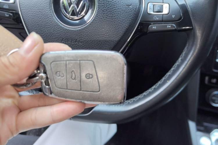 Used Volkswagen Magotan 2018 330TSI DSG Luxury Model Vehicle Key