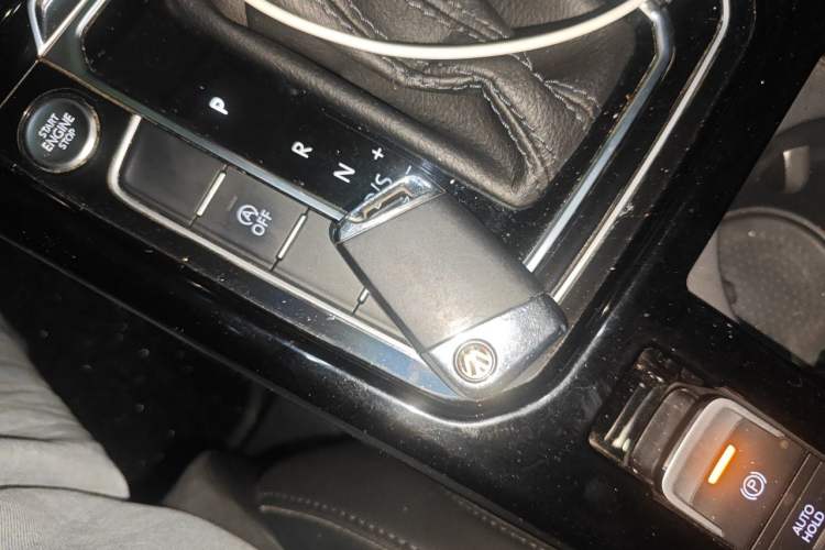 Used Volkswagen Magotan 2018 330TSI DSG Luxury Model Vehicle Key