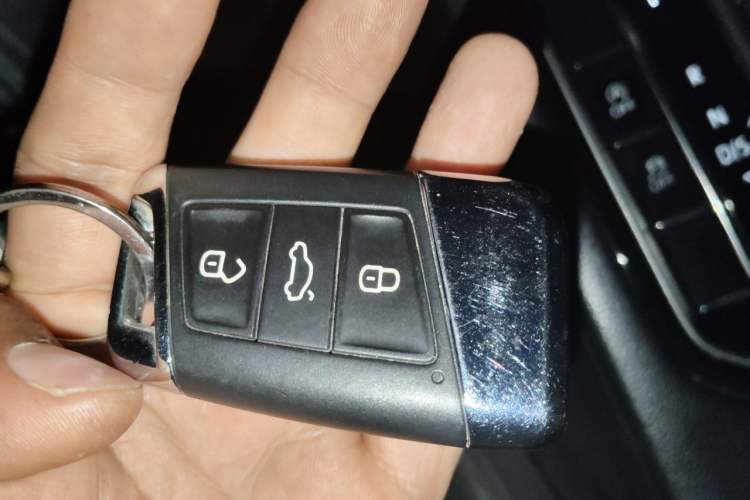 Used Volkswagen Magotan 2018 330TSI DSG Luxury Model Vehicle Key