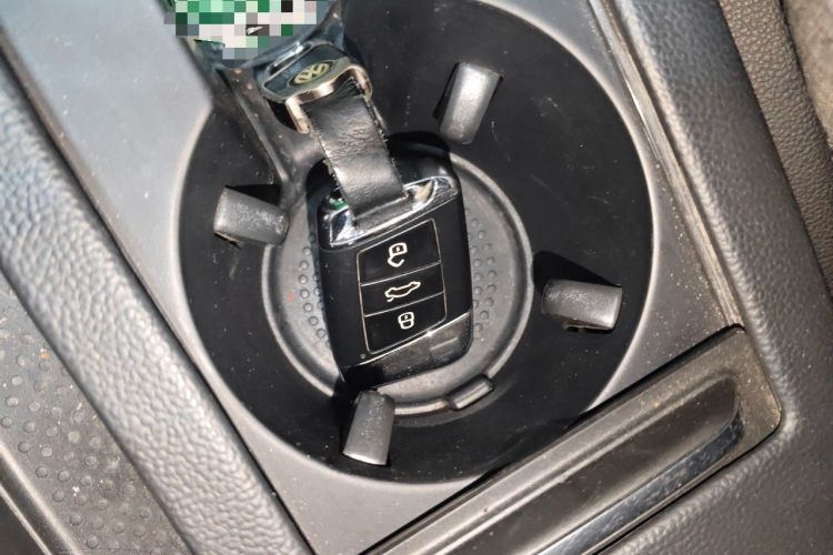 Used Volkswagen Magotan 2018 Facelift 330TSI DSG Luxury Model Vehicle Key